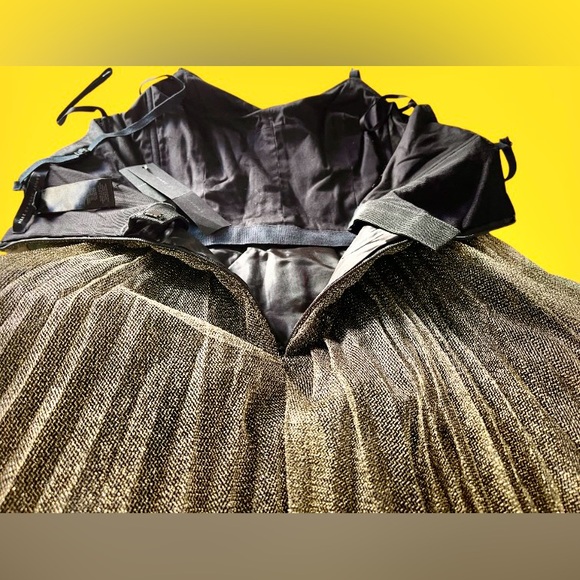 Marc byMarcJacobs NWT$1298. Retail Metallic Gold Dress Fit & Flare La… - Picture 15 of 17